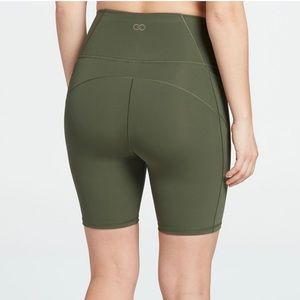 Calia XS women’s bike shorts NWT